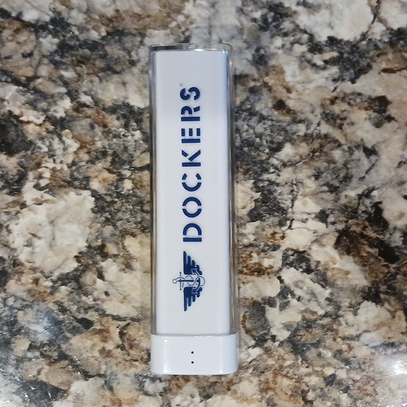 Dockers Power Bank NIB - Picture 3 of 5